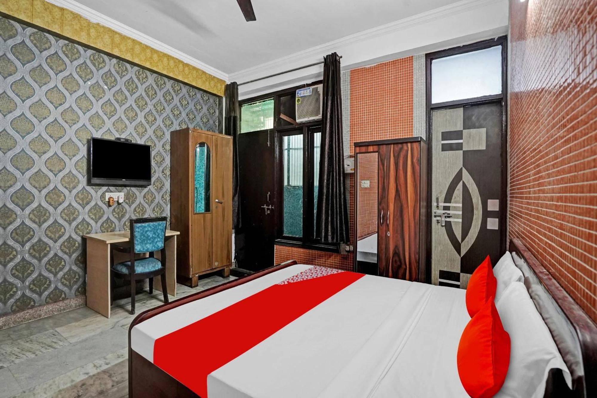 Hotel O Park View Noida Exteriör bild