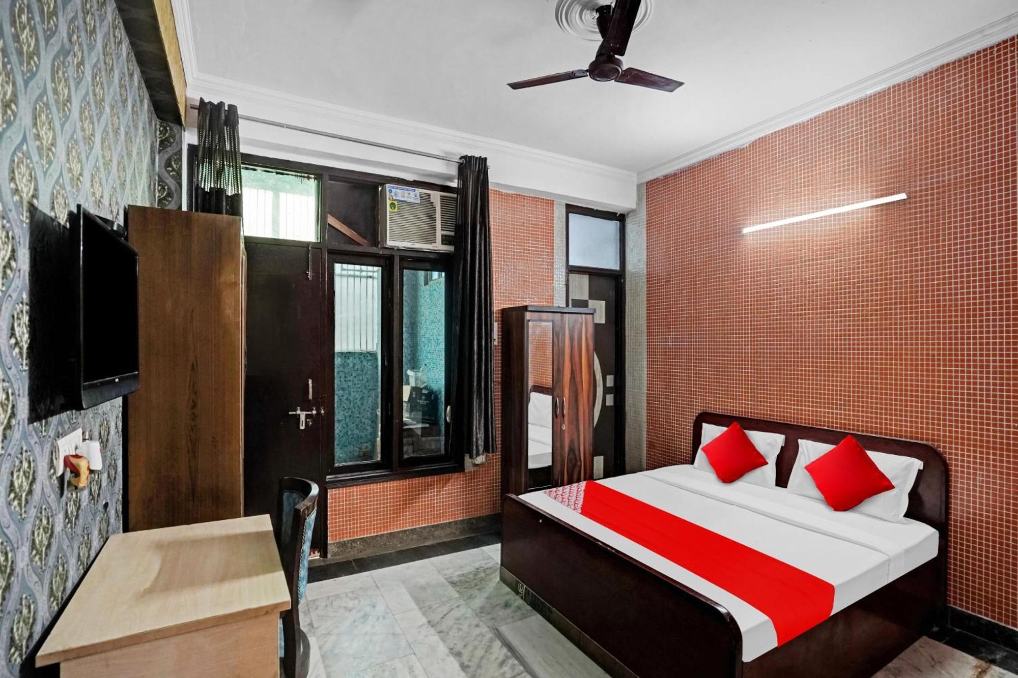 Hotel O Park View Noida Exteriör bild