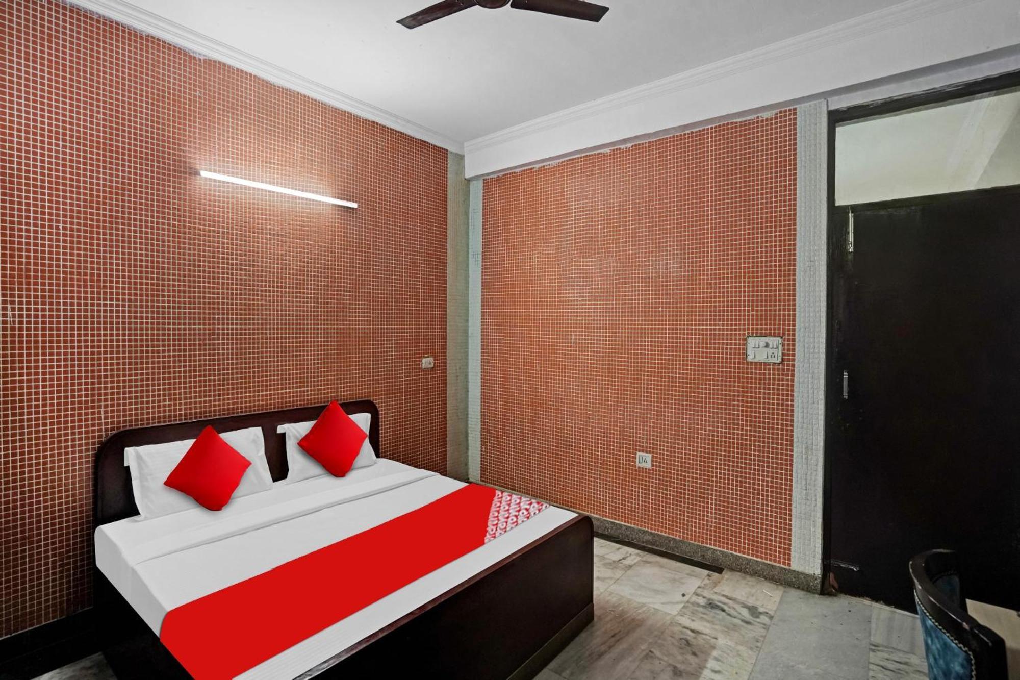 Hotel O Park View Noida Exteriör bild