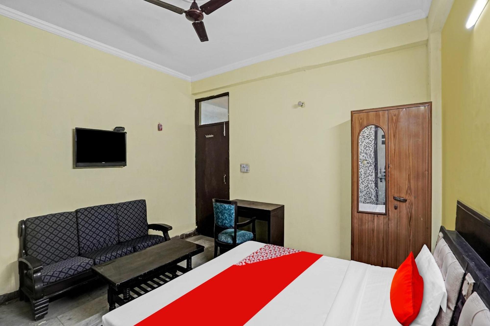 Hotel O Park View Noida Exteriör bild